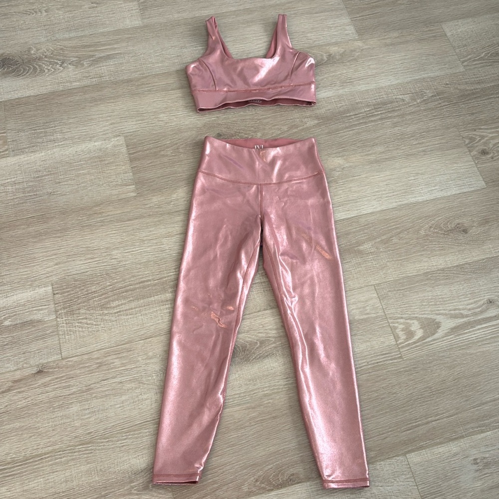 IVL matching leggings and sports bra